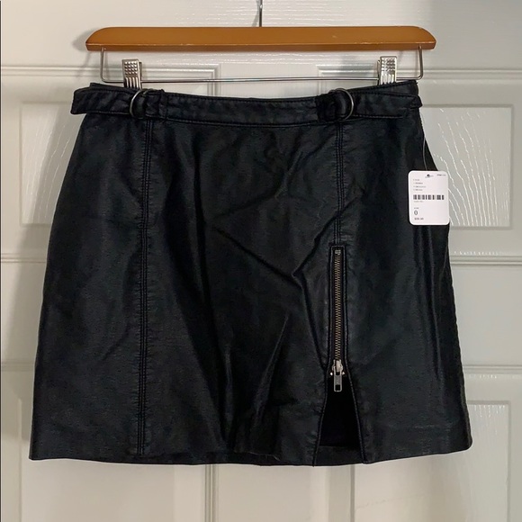 Free People Dresses & Skirts - Nwt free people faux leather skirt